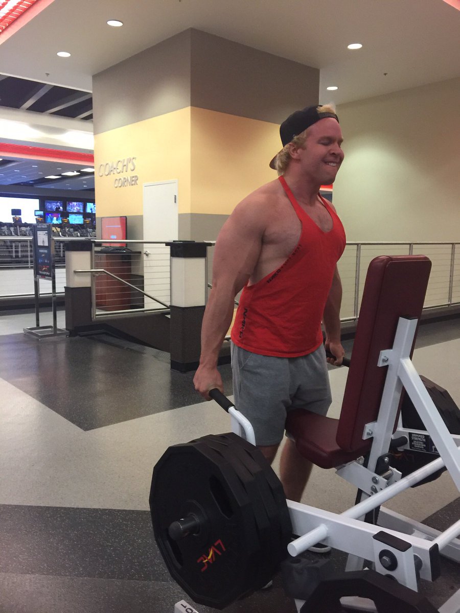 Bodybuilder650's tweet image. Use my code CORYMORGAN (in all caps) for 50 percent off ALL products @CastleberryNutrition