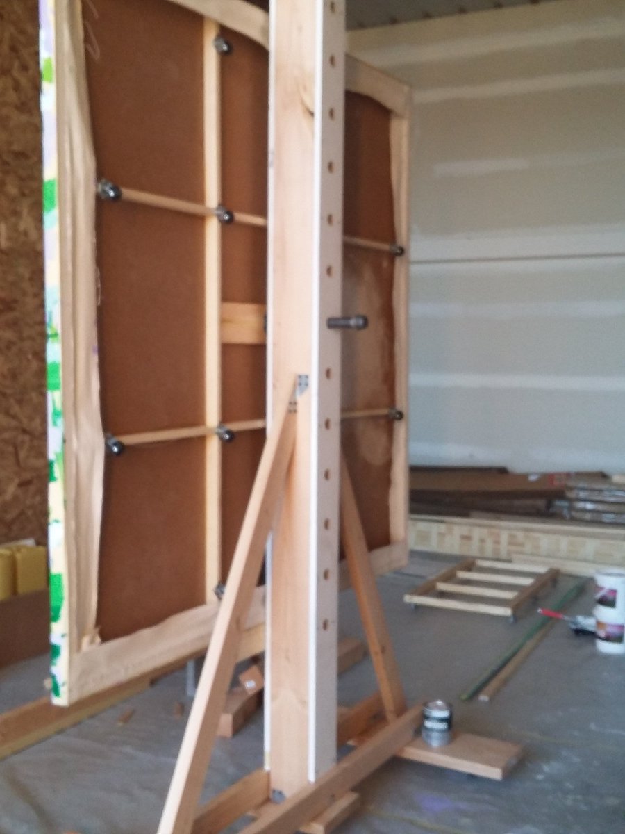 Lisadgold's tweet photo. #Rotating Easel  #BackSide https://t.co/rmgubi57q0