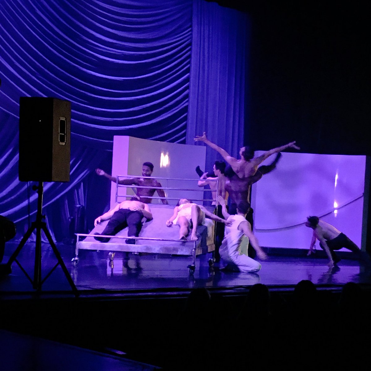 kaylacboyd's tweet photo. Me &amp; @CestLaBrianna had the pleasure of photographing @ShapingSoundCo tonight! Great performance 💃🏼 #DanceReimagined https://t.co/Ct5rOae52R