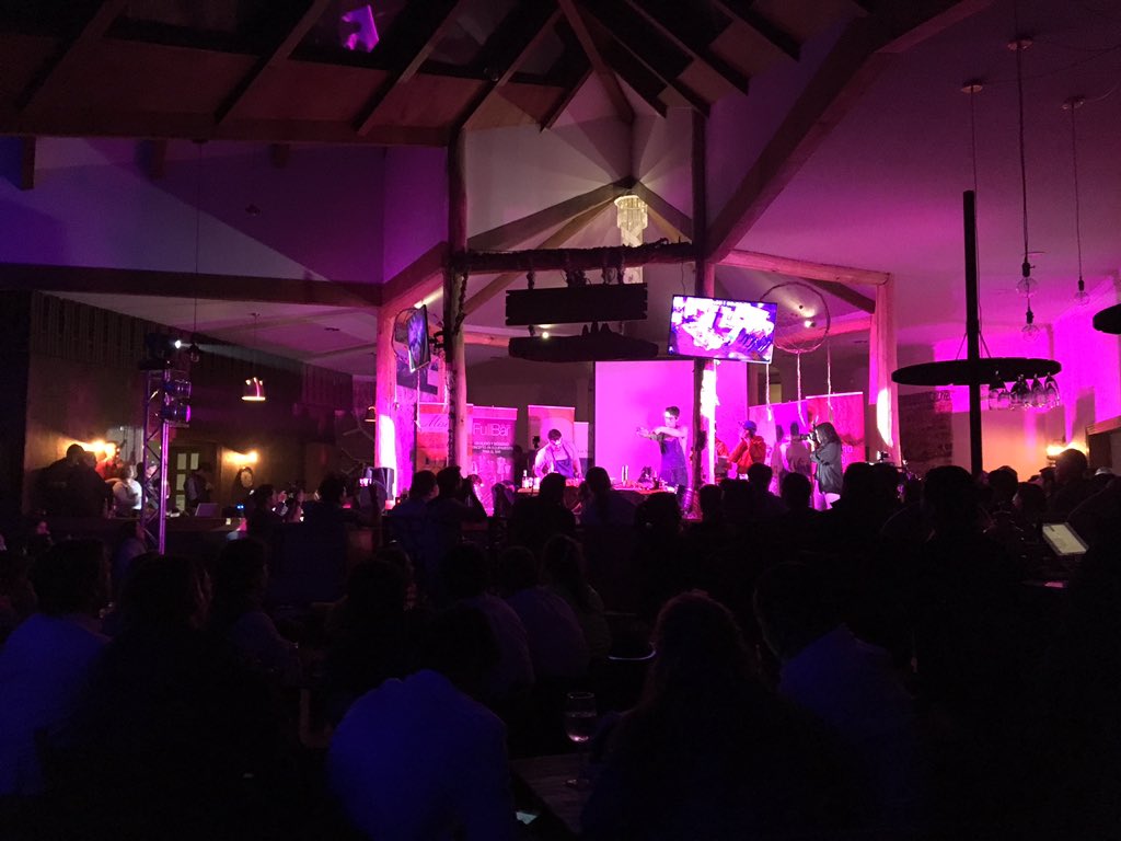 LesToquesBlanch's tweet photo. La mejor fiesta de la Patagonia #fusion2016 @varietal @dzevallosgiglio @ElMercurio_VA @ChefandHotel @RadioCero @mikelzulueta @Grodriguezchef https://t.co/eOvwF9dRfH