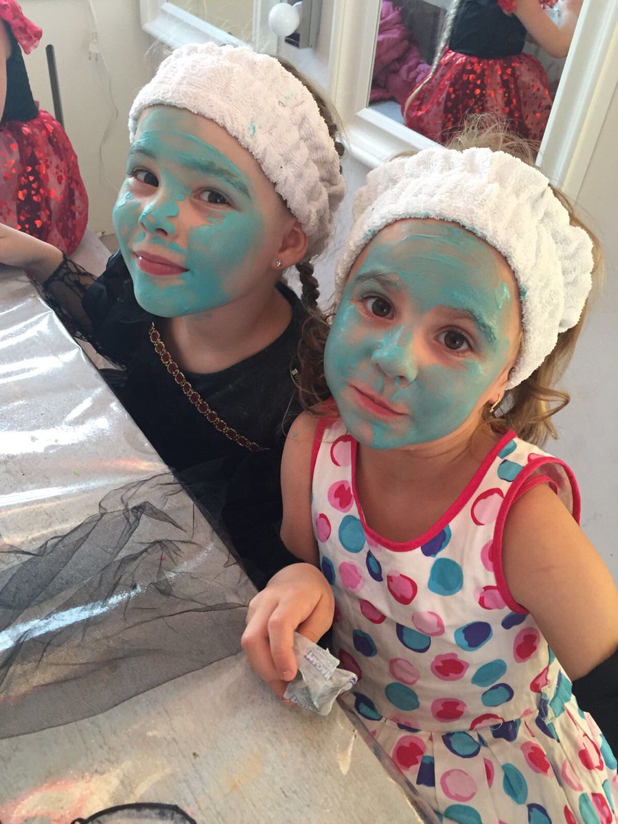 Sparkelized's tweet photo. Super feestje in onze kidsspa! https://t.co/QKKPZxLYcd