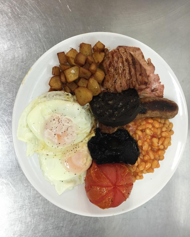 TheDukesLB's tweet photo. The Dukes #Breakfast menu available 8am-2.30pm Mon-Sat / 9am-10.30am Sun. Full English for Only £9. #leightonbuzzard #mkhour #gastropub #nom https://t.co/gSBbiCi6XH