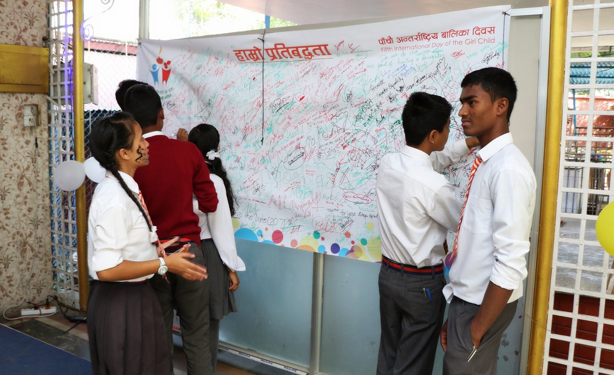 IdgcNepal2016's tweet photo. #IDGCNepal2016 #Day2 #NepalGirlSummit https://t.co/7nESLAtNHZ