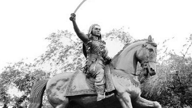 NorthKarnataka's tweet photo. Kitturu Rani Chennamma a symbol of bravery,culture,freedom &amp; grit,We remember her on her birth anniversary today-She fought British in 1824 https://t.co/S7KKAnGSt7