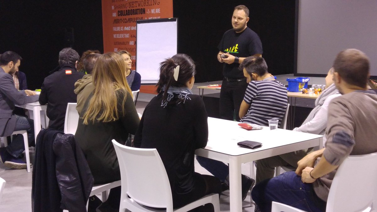 xav_let's tweet photo. #LSPfest già all'opera! #LSPmed #Cocoonprojects #LEGOseriousplay https://t.co/GG44Re39Oq
