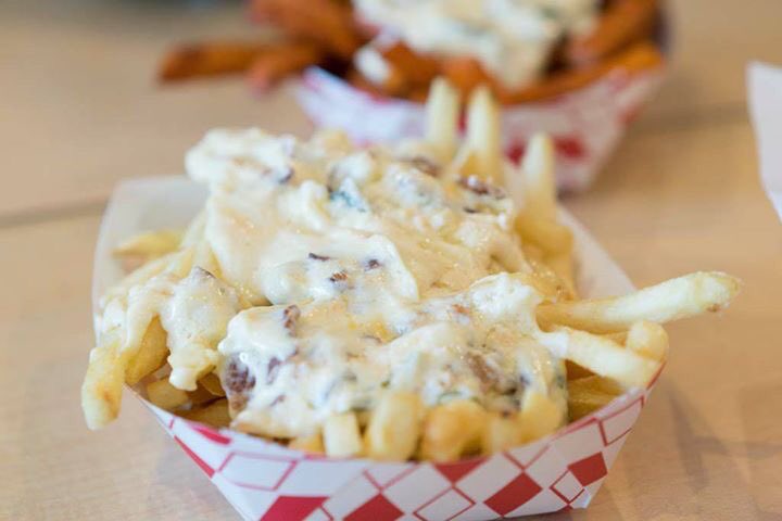 triplebfresno's tweet photo. Whose had our 'doggy style' fries? 
Heart &amp; ReTweet for your chance to win a $25 gift card tomorrow!😘😘🐾 https://t.co/hNFMz5IpMD