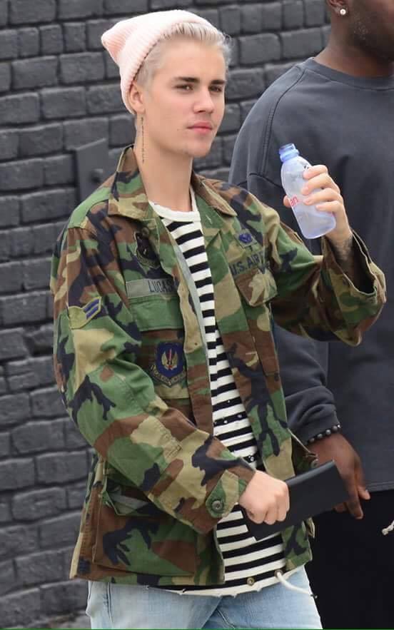 V0TEFORBIEBERR's tweet photo. RT PARA VOTAR 
BELIEBERS DANGEROUS
#ARIASJUSTINBIEBER https://t.co/LaWi8rAsJc