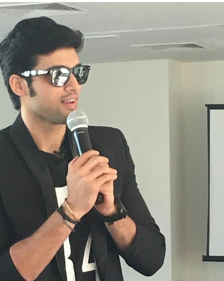 Pialuvps's tweet photo. #ParthSamthaan 😍😍 https://t.co/jdM35JjMu1