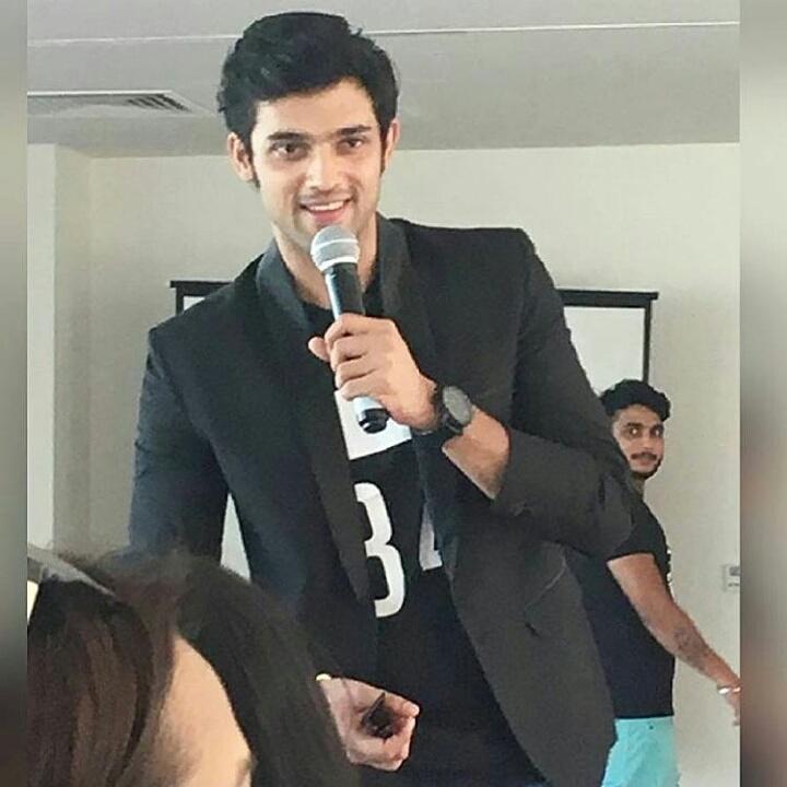 Pialuvps's tweet photo. #ParthSamthaan 😍😍 https://t.co/jdM35JjMu1