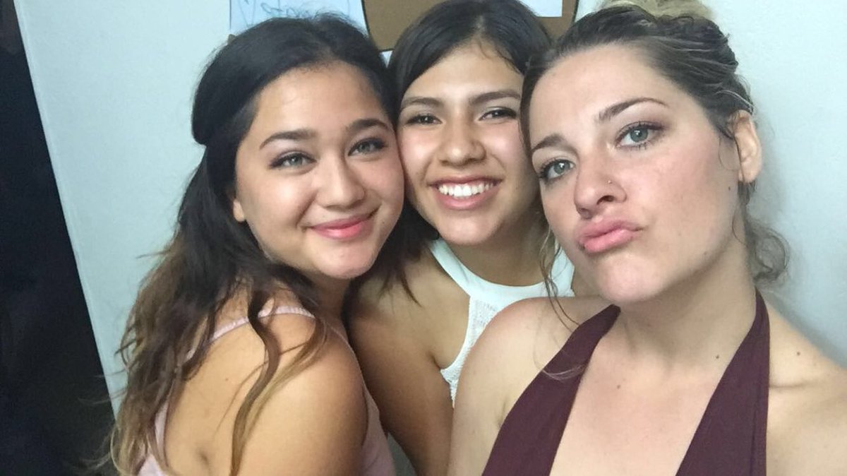 maileeequinnn's tweet photo. ONE MORE FROM COCKTAIL! Because Im loving all the perfect in this photo! @tbrainarddd @Karinaaa_95 ❤️❤️❤️ https://t.co/Fyv6M8wI7Y