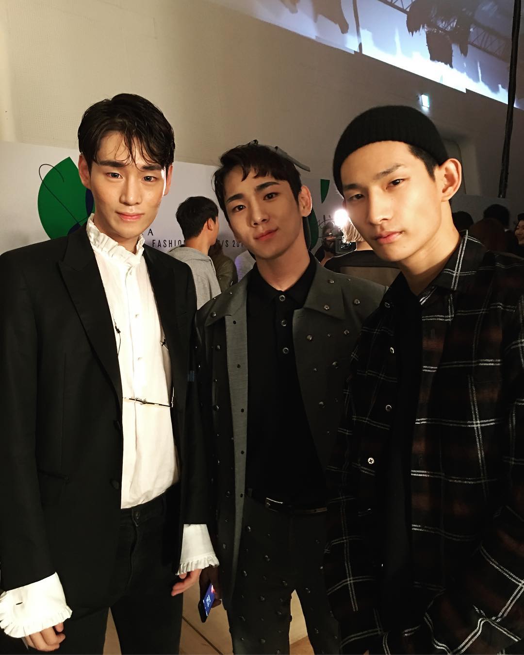 CvbDL6DUIAAMLAx.jpg:large