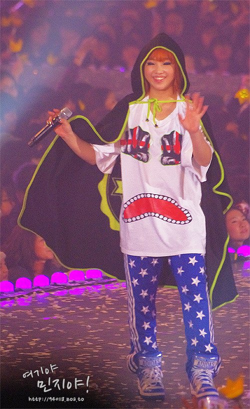 minzyhq's tweet photo. 101205 MINZY at 2010 YG Family Concert
©https://t.co/DKXBddjQtE / https://t.co/NIpsjSMCs6 https://t.co/I2G3jz111L