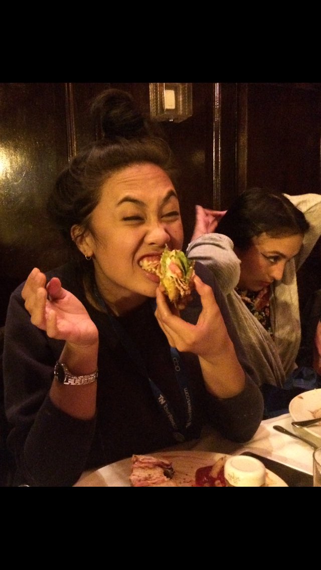 RClinton3's tweet photo. @marcesway getting strong side eye from EIC @NahhRoxyy while wasting food then she gets at it again. #notfinishing https://t.co/vw4AmkQl0D