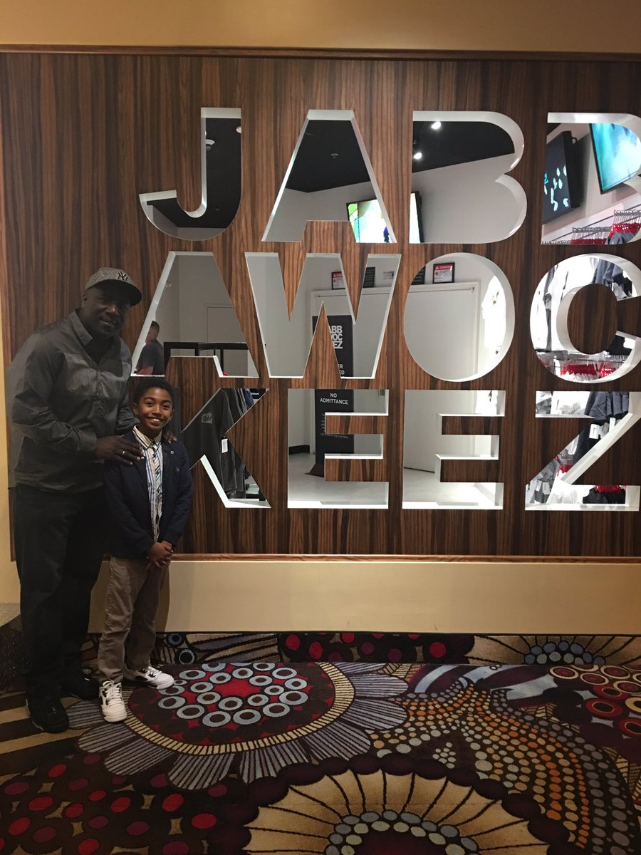 MilesBrown's tweet photo. Shout out to the @JABBAWOCKEEZ for always doing a awesome show!!! #PlatformPr @SUPERCR3W https://t.co/S2kK0wd9eV