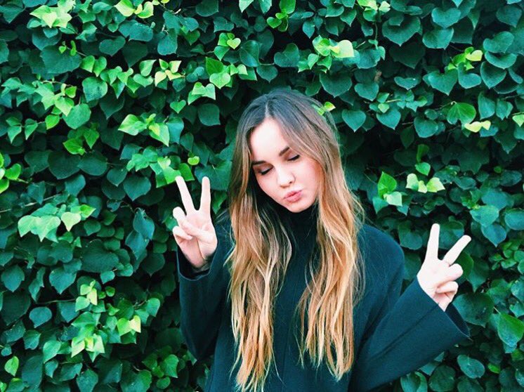 diamcndheart's tweet photo. new fake, same ol' me 🍃 https://t.co/CT1aNSlpwp