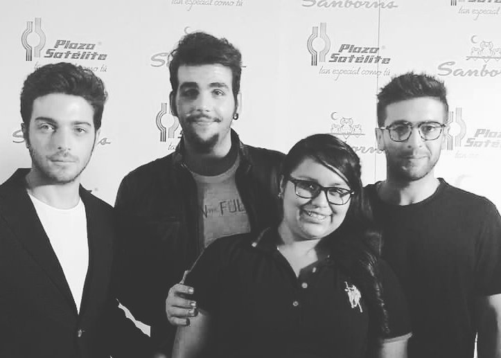 dann_1207's tweet photo. Una vida se fue conociendo sus grandes voces,así logre sentir como se movia dentro de mi @piero_barone @GianGinoble 
#Quierocontarmihistoria https://t.co/8w1txSR5Vs