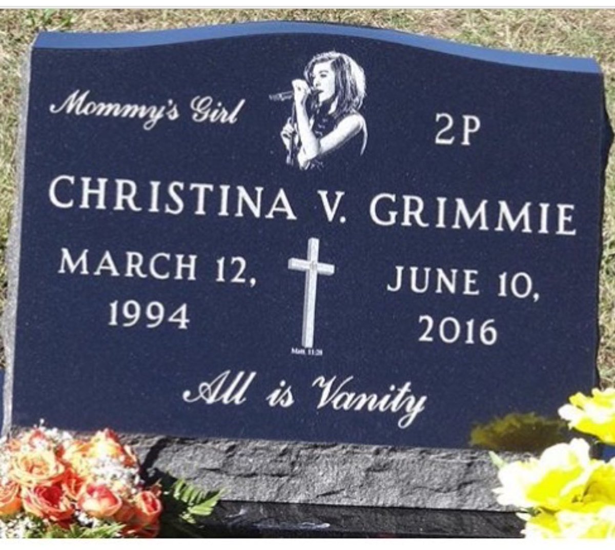 ReynolsanJr90's tweet photo. #GoneButNotForgotten #gonetoosoon #ripcvg #ripchristinagrimmie #teamgrimmierawks #grimmierawks #frandsforever #frands #teamgrimmie4ever https://t.co/rXxmRUBdOz