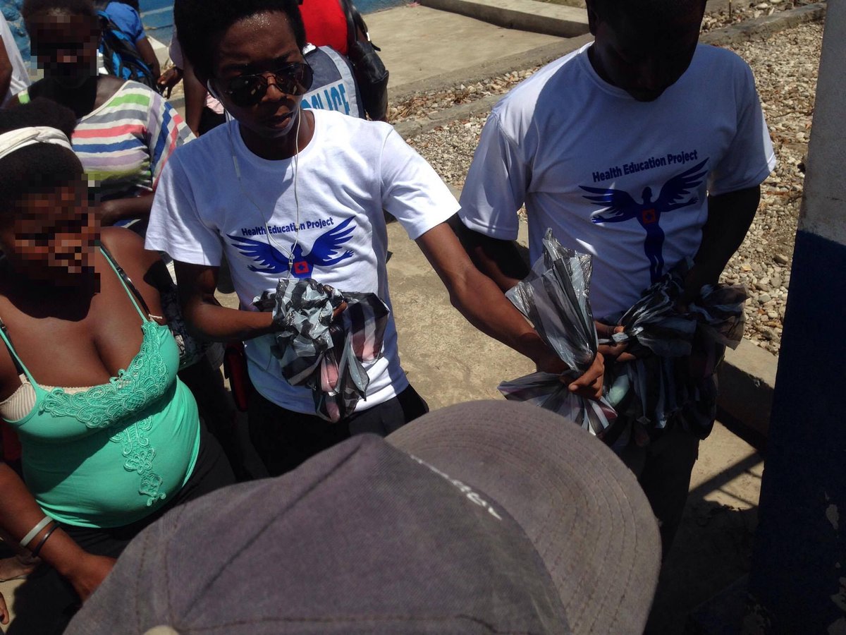 TriomiMedical's tweet photo. The HEP/Triomi team in #LesCayes last week, commended for our organization/aid distribution! #Dedicated #ForThePeople #LocalNGOsRepresent https://t.co/HSJWeYwiLQ