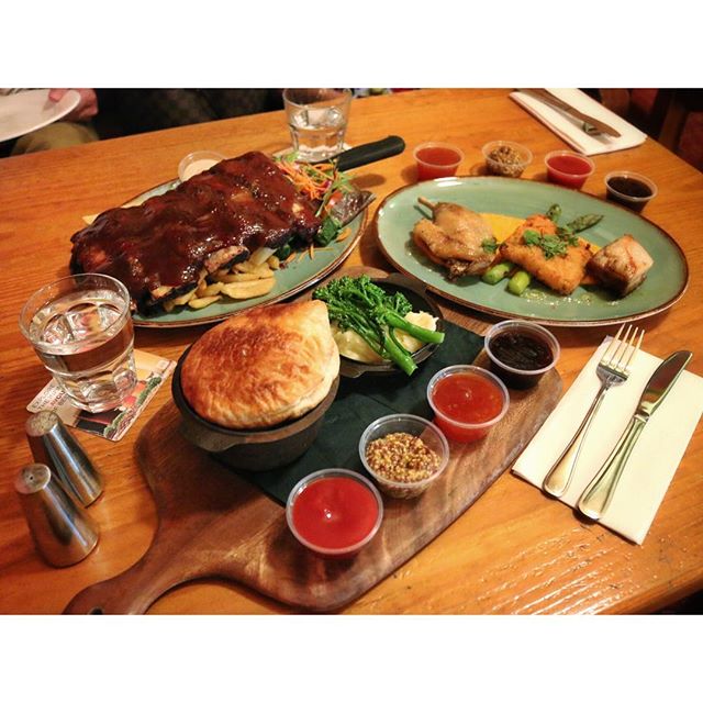 HarrigansPubs's tweet photo. If you don't feel like cooking, we have you covered #HarrigansIrishPub #HunterValley #repost - Food for thought 🤔 📷: @chubbycheeksss https://t.co/CspbgA3IwM