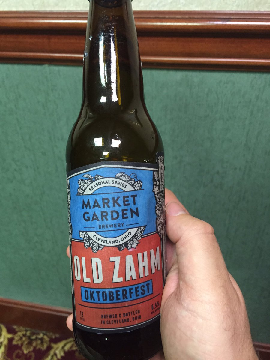 ProducersInBars's tweet photo. Cheers! #whatyadrinkin @MarketGardenCLE #WhenInOhio https://t.co/um8YuI7eLS