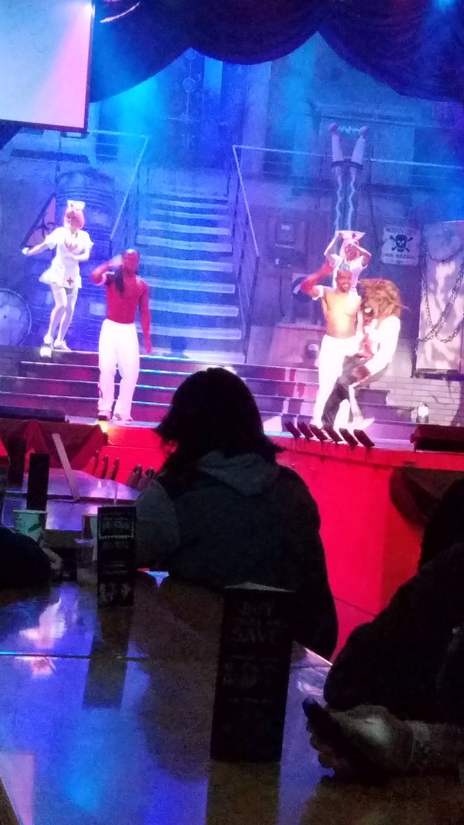 PartyTTParks's tweet photo. Hell yeah sexy MALE nurses! #evilencore https://t.co/LHXpvdbgl3