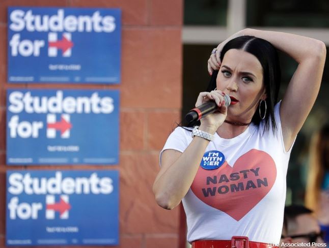 Woodmeister_46's tweet photo. Katy Perry knocked on doors at @unlv today as a #NastyWoman for @HillaryClinton #StudentsForHillary https://t.co/K9DFxVYaHq