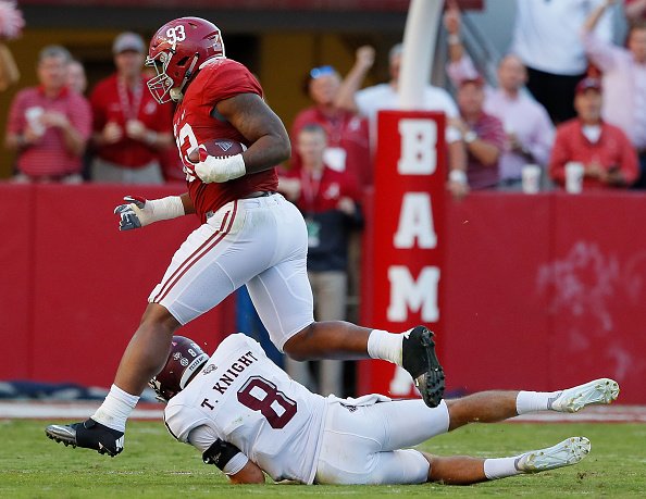ESPNInsights's tweet photo. .@AlabamaFTBL has scored 12 non-offensive touchdowns this season, which is the same number of touchdowns Alabama’s defense has allowed https://t.co/KjmtjvevWi