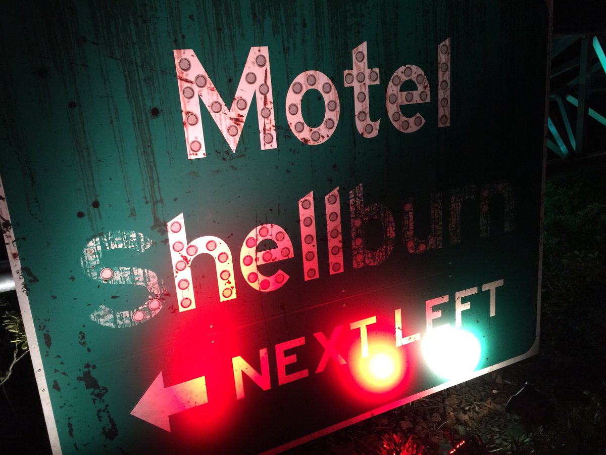 ScottFaisFun's tweet photo. HALLOWEEN FUN: favorite #HauntedHouse at @BuschGardens #HowlOScream: Hotel Hell. It’s #FloridaTravel gone bad! #EvilEncore https://t.co/SrrC9m4VgS