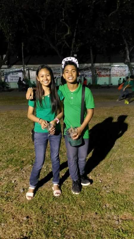 DesRon21's tweet photo. Nang dahil sa kanya sumaya gabi mo! https://t.co/tgDNZXKd2G