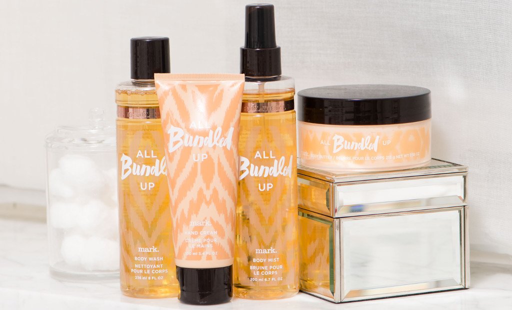 Zladydi05's tweet photo. The NEW @markgirl All Bundled Up collection blends pear, vanilla bean &amp; golden amber #AvonRep https://t.co/43wcUmD6xJ https://t.co/cDgdfknuEk
