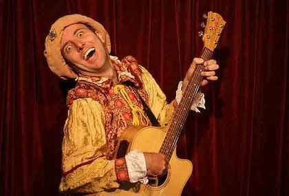 S400Perth's tweet image. Insults, comedy and loads of laughter to come from 'The Big Bard-Off' starting in 15 minutes at The Rose (Dome stage)