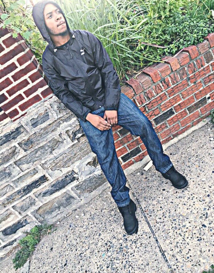 True_BeauDEE's tweet image. It's my dawg birthday ❤️💪🏽 .. so glad he made it to see 22 😈 @4BlockGhost