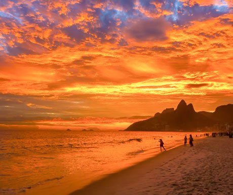 dinesh_traveler's tweet photo. Life is always better at the beach🏖🏝 #TravelTuesday #travelblog #travelphotography #beachlife #beach #SundayMorning #naturephotography https://t.co/fIbSZzzuUk