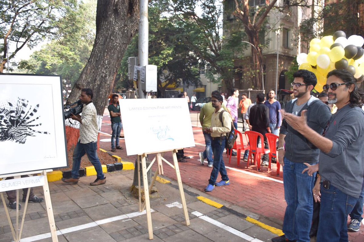 AUThackeray's tweet photo. Weekend Pedestrian Art Gallery at Kala Ghoda has started from this morning! Tweeps, do walk by! You'll like it! https://t.co/R5Pabalnh8