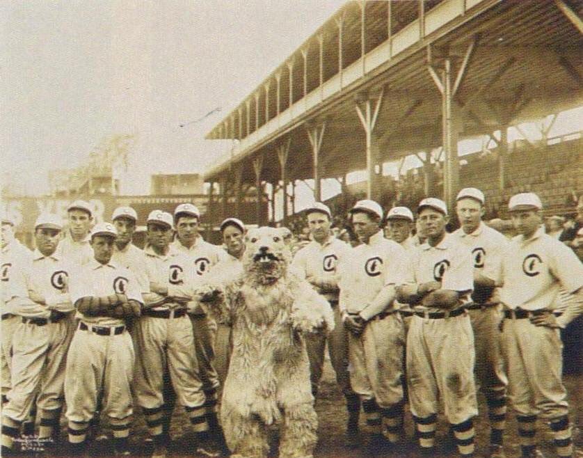 ShtBallPlayrsDo's tweet photo. This was the Cubs mascot the last time they won a World Series. Don't ask me what it is. https://t.co/SzDDCnGGZl