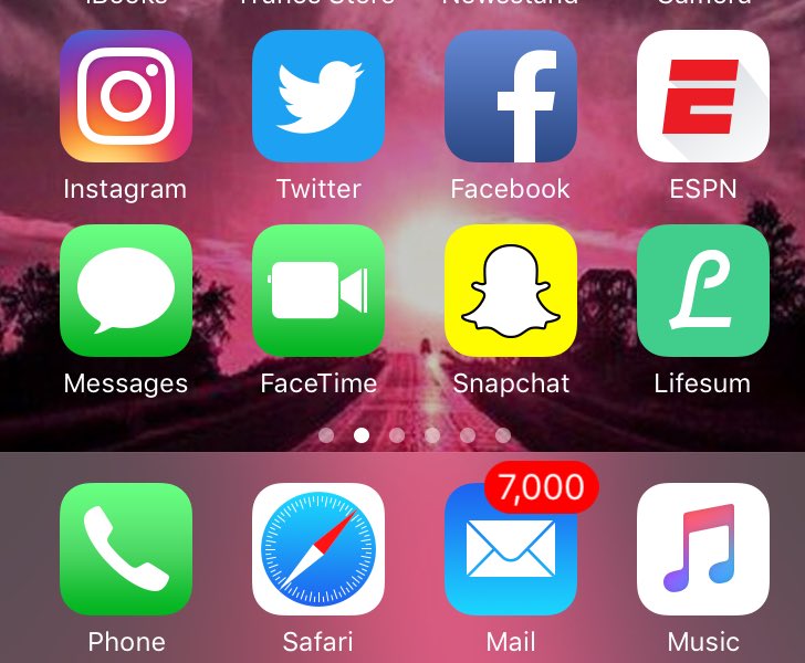 KTmeetsWorld's tweet image. I pledge to not delete any of my emails until @HillaryClinton is elected President #emailgoals