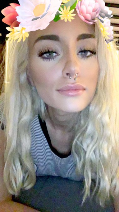 😘😘😘 https://t.co/pbaogokJnk