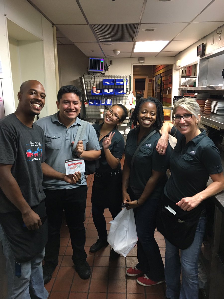 J_Mahoney06's tweet photo. Spreading some #chilislove with ATL cards for our guest host tonight! #chilisorange https://t.co/Rz8aF8X9hj