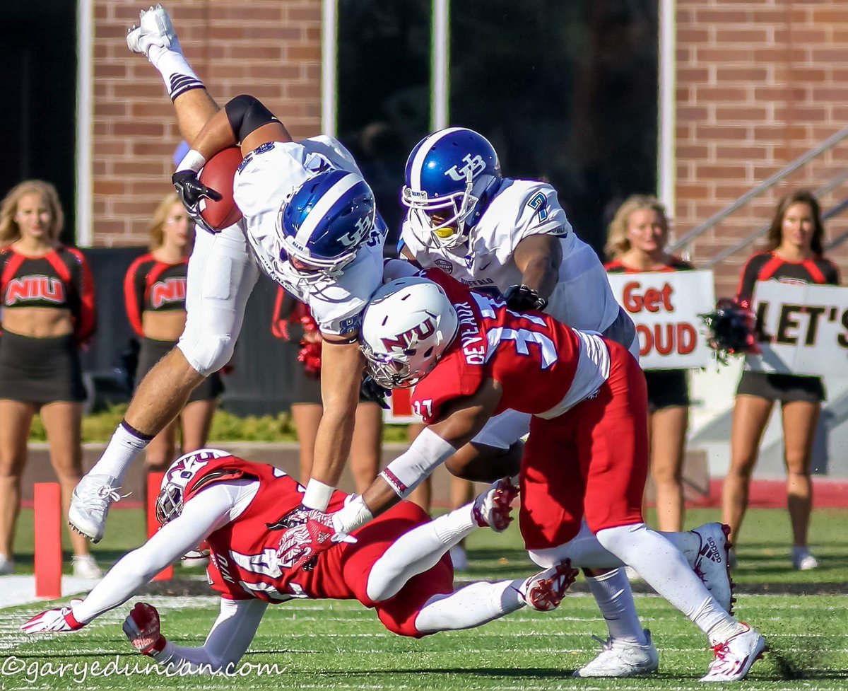 gdpsports01's tweet photo. #ncaa #niuvsbuffalo #gdpsports #gduncanphotography https://t.co/riJqHNDjP9