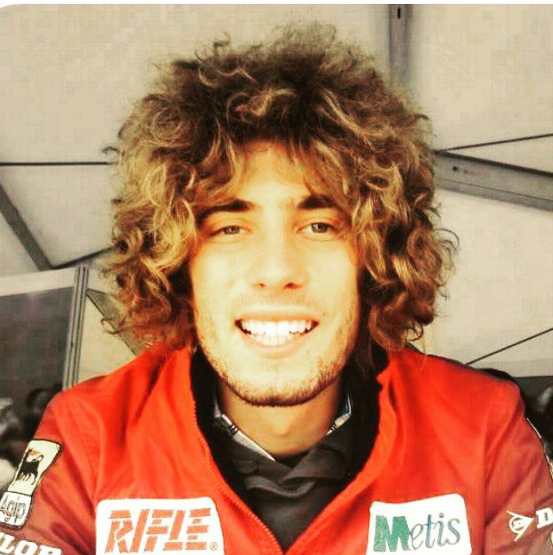 maggie46_58's tweet photo. Remembering Marco today.... Really wish you were here, can't stop missing you Sic 😢💔 #5ic #Sic58 #SmilingForSic #AlwaysOnMyMind #RIPMarco 👼🌹 https://t.co/VfBni6LsDk