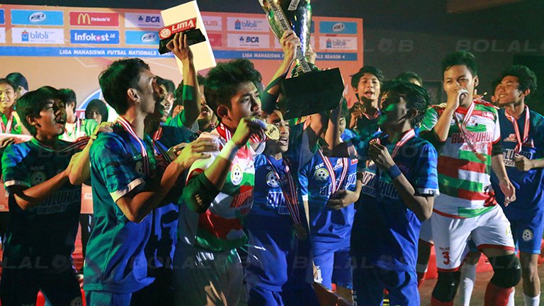 Penantian Panjang UBL Sukses Ciptakan Sejarah Di LIMA Futsal Nationals bolalob.com/read/41202/pen… #LIMAFutsal