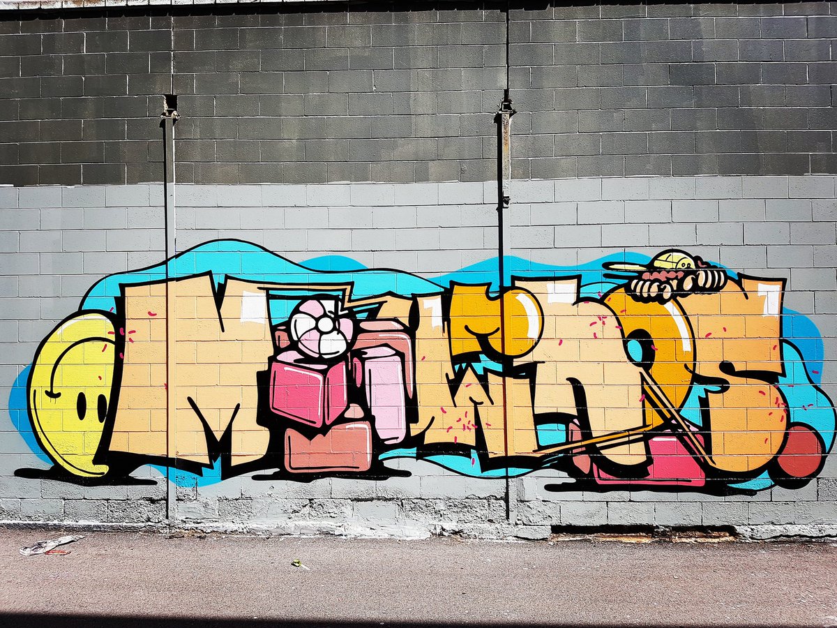 It's a jungle ... tweet media