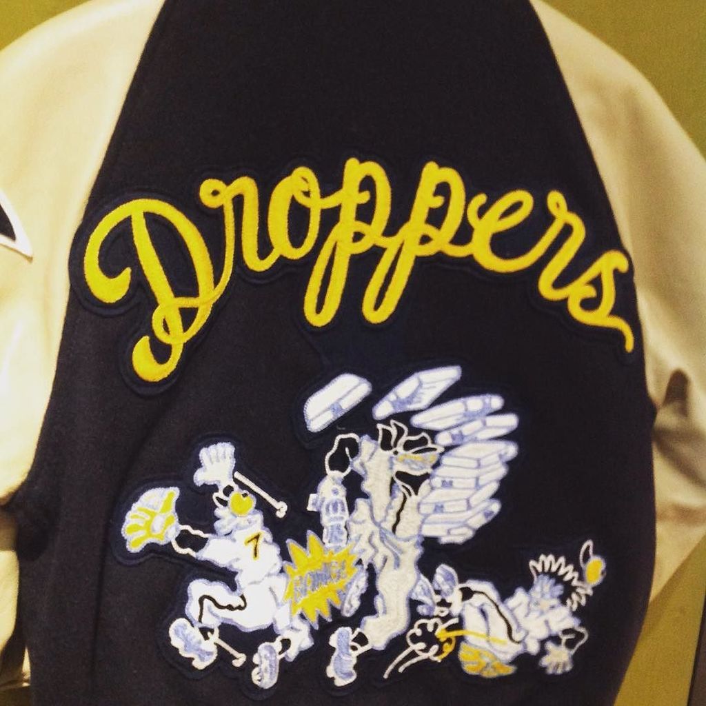 BackdropNews's tweet image. サイズ切れが出始めました！
気になっている方はお早めに！！ #hewitt #3BD #teamjacket #madeinusa #backdrop #sibuya #フルデコ ift.tt/2dZOb8Z