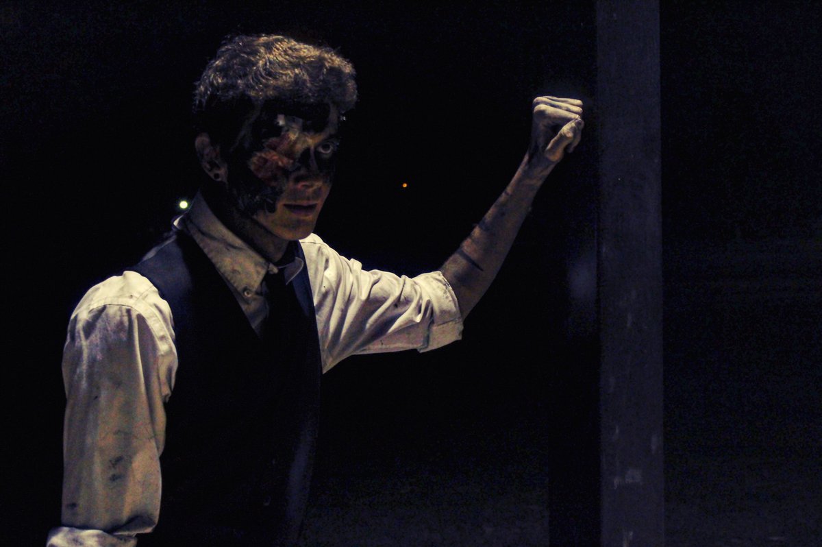 romancndlefight's tweet photo. Halloween Photo Shoot 
📷: @Wolfboiiii (Howling Wolf Pictures) https://t.co/2gO9yrFZC1