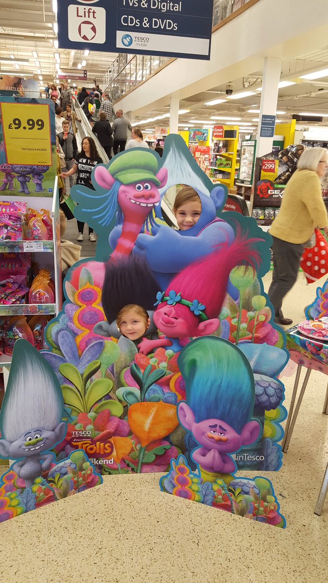 90Croft's tweet photo. Trolls everywhere! Total troll madness @Tesco_Seacroft #TrollsinTesco https://t.co/CANHYUy8du