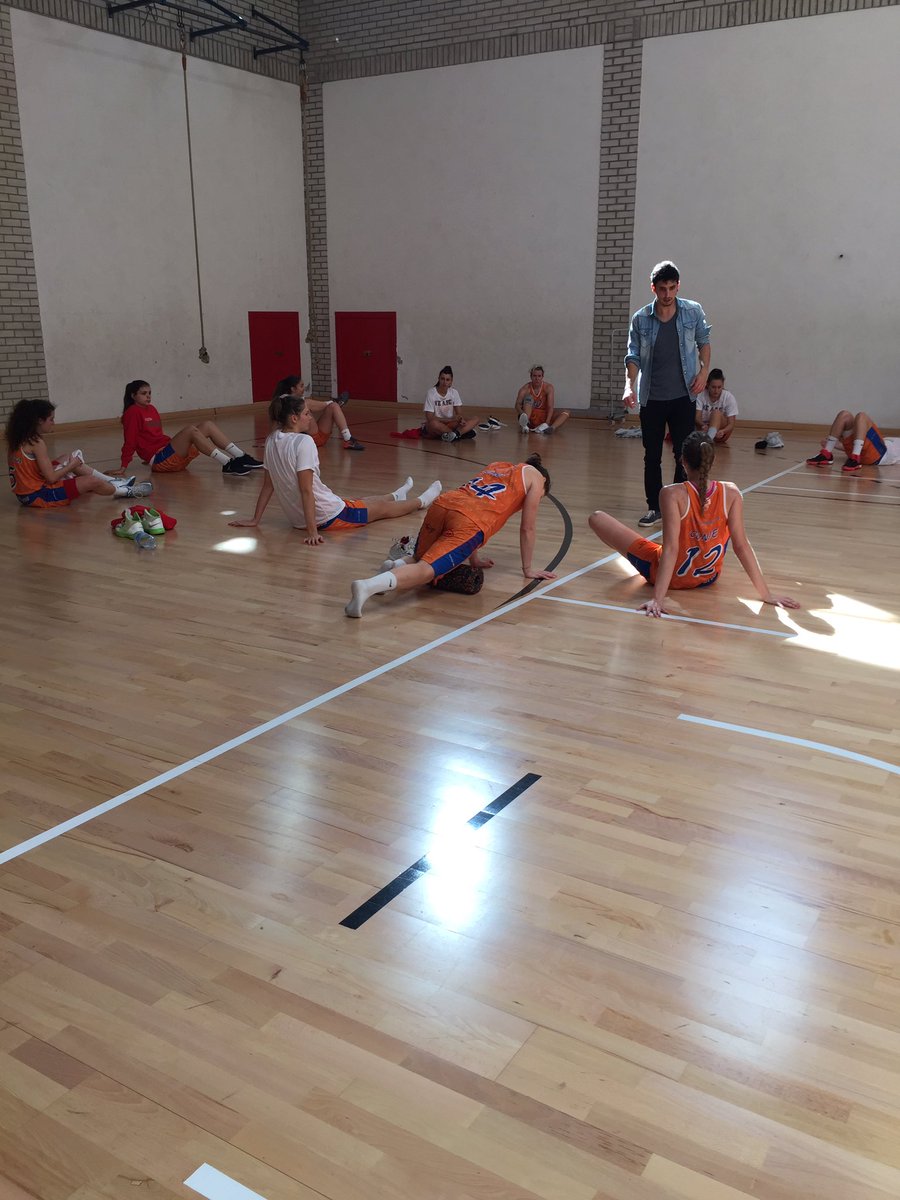 CBArosLeon's tweet photo. ¡¡FINAL EN AZKOITIA!!

@iraurgisb 59-73 @CBArosLeon @hijolusa

#WeAreAros #20YearsMakingPlayers https://t.co/oiFq02I5S7