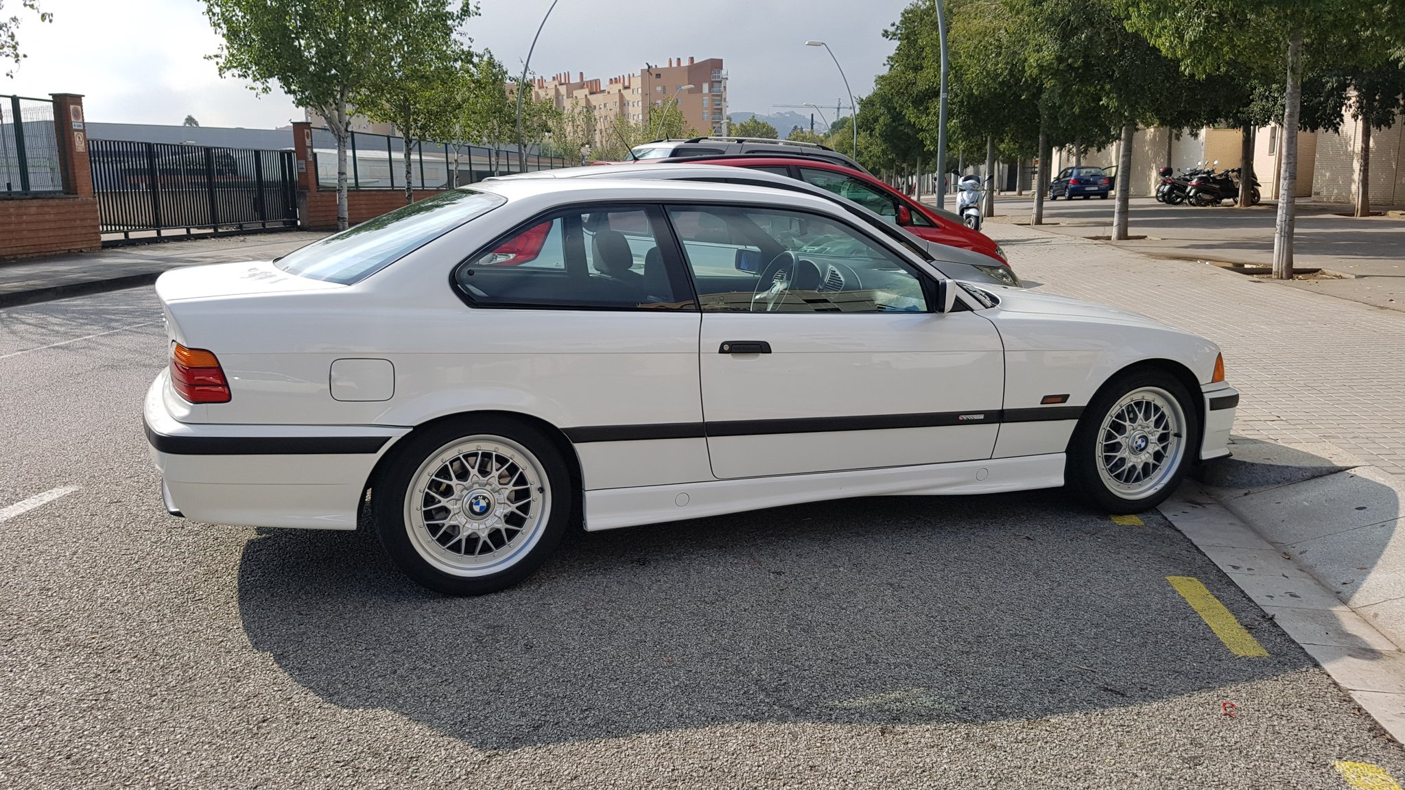 Cvc32wKWEAEqhs_.jpg:large