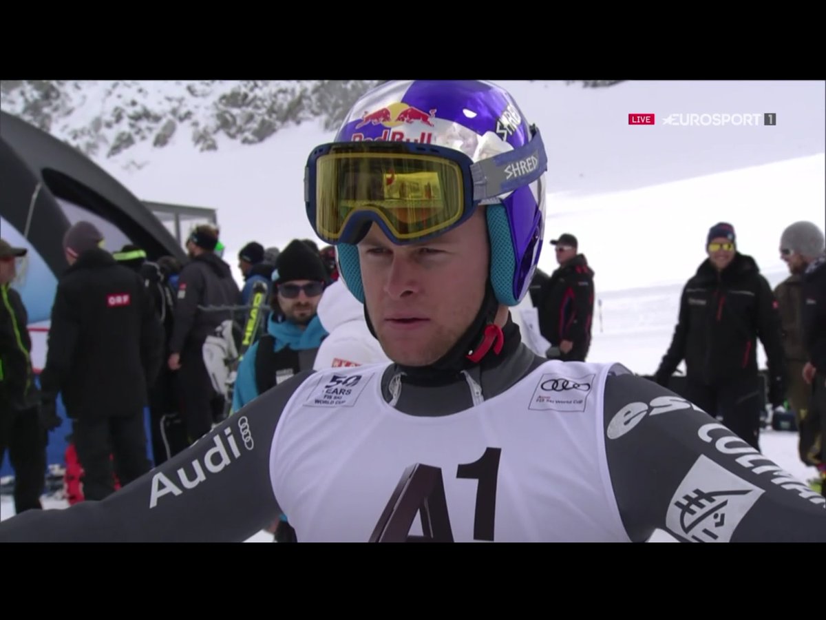 ChaletClub_'s tweet photo. 1e course de la saison et 1e victoire pour Alexis Pinturault qui annonce la couleur à Marcel Hirscher ! La saison est lancée ! #fisalpine https://t.co/oVvrB9JeUg