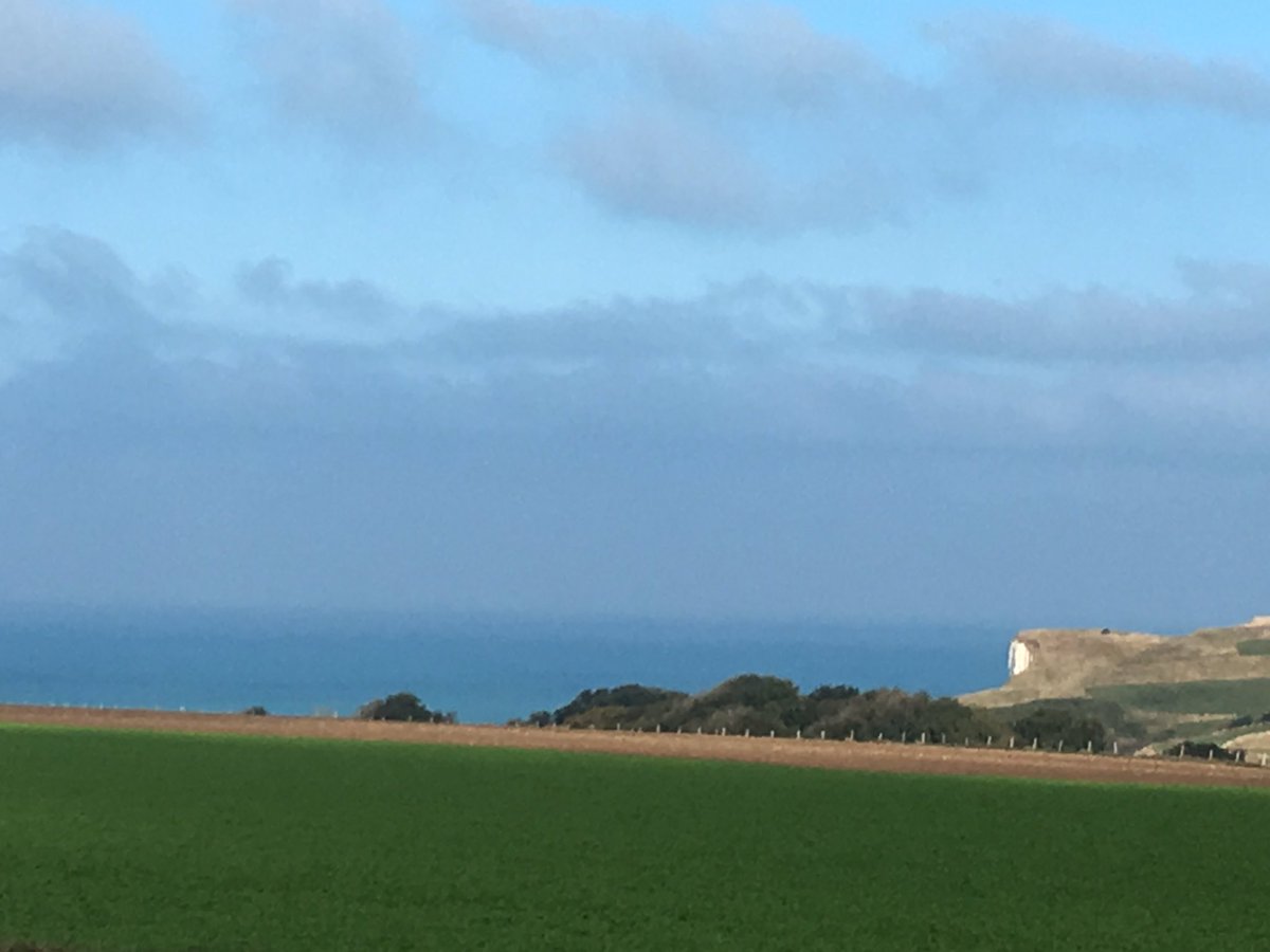 Marie_LeVern's tweet photo. Beaux paysages &amp; belles rencontres à la fête du champignon #MonchySurEu et au repas des aînés #BellevilleSurMer https://t.co/ofRpxIEGHp