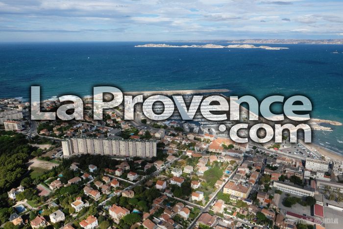 laprovence's tweet image. #Marseille vue du ciel : #PointeRouge avec vue mer sur.laprovence.com/y6qK-ALiq